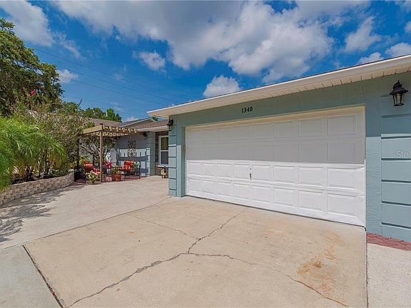 4th image of 1340 Hales Hollow Dr