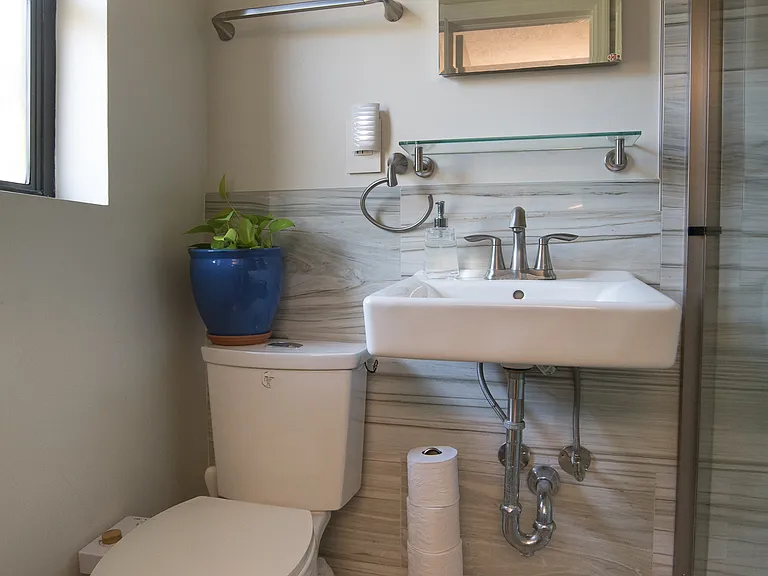 433 E Grant St — Photo 16