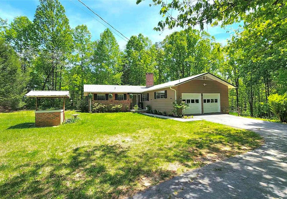 1st image of 380 Honeysuckle Dr