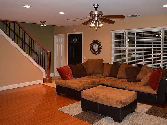 5th image of 3423 Riverdale Way