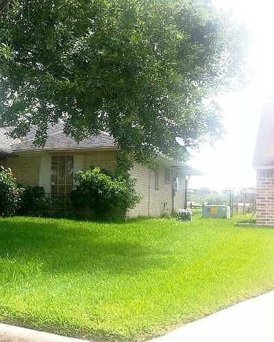2nd image of 10142 Whitebrook Dr