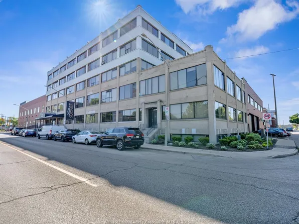 2109 Ottawa St, Windsor, ON