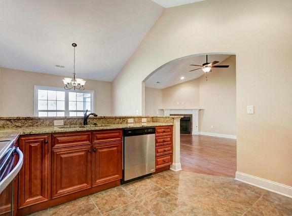 2nd image of 4809 Spring Garden Way