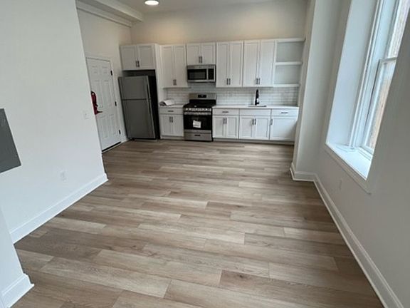 2nd image of 115 Northampton St #204