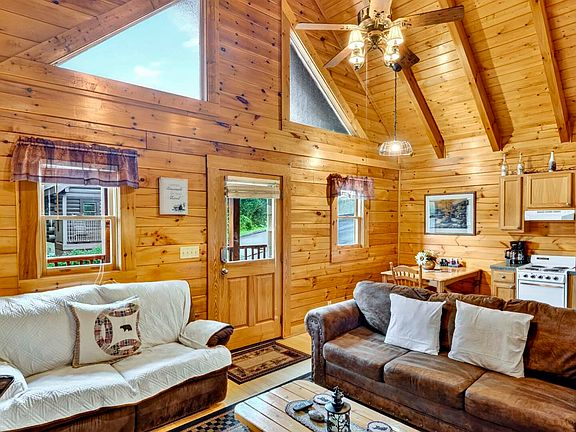 5th image of 208 Moose Ridge Way