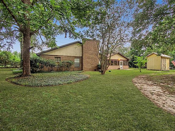 4th image of 6556 Golden Oaks Dr