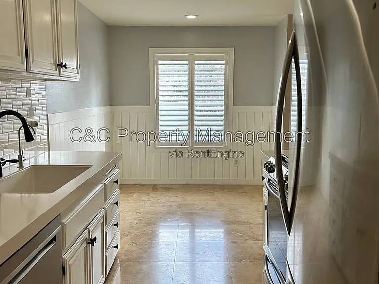 700 W La Veta Ave #A10 — Photo 4