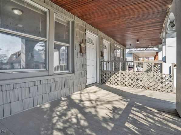 1346 Thoreau Rd, Lakewood, OH 44107