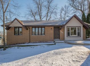 4131 Knob Hill Dr, Des Moines, IA 50317