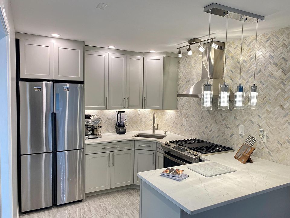 Brand New Gourmet Kitchen. High end luxury lighting, appliances, cabinetry, and style.