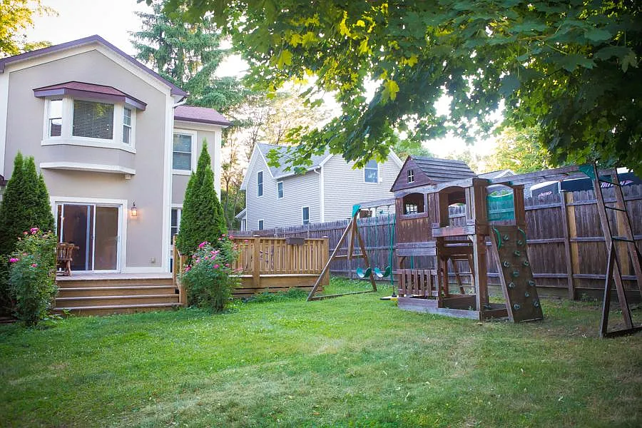3 bed, 2.5 bath, 2092 sqft, $3,500 — Photo 3