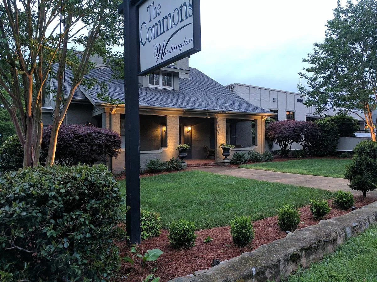 1 bed, 1000 sqft, $1,295 — Photo 1