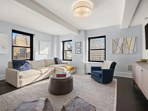 315 West 23rd Street image 1 of 12