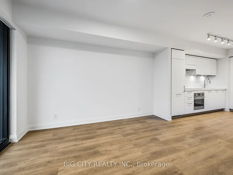36 Brentcliffe Rd #1310 — Photo 11