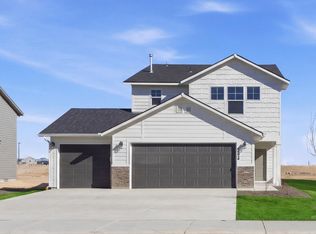 7028 S Old Farm Ave, Meridian, ID 83642