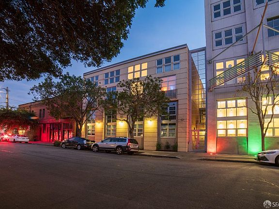 2nd image of 411 Francisco St #306