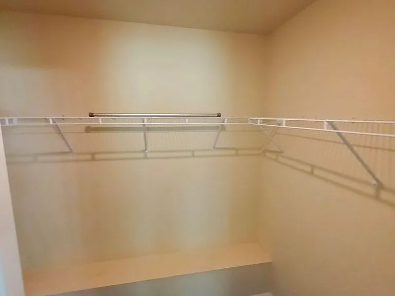222 Rowland Dr — Photo 12