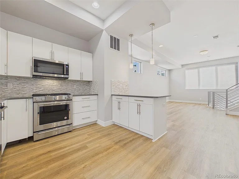 1632 Lowell Blvd #5 — Photo 25