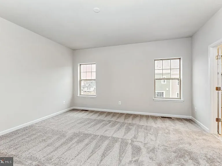 9304 Barnes Loop — Photo 9