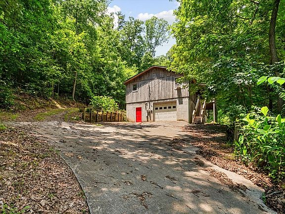 3rd image of 780 Poplar Springs Rd