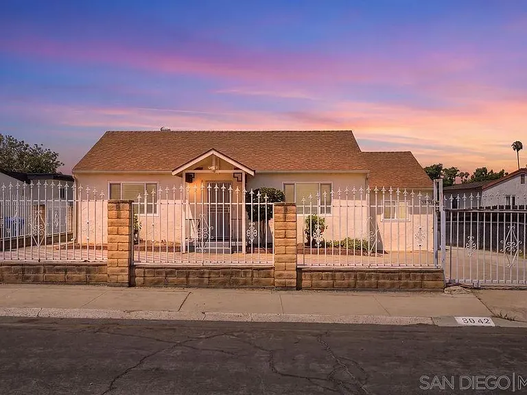 3942 Casita Way — Photo 1