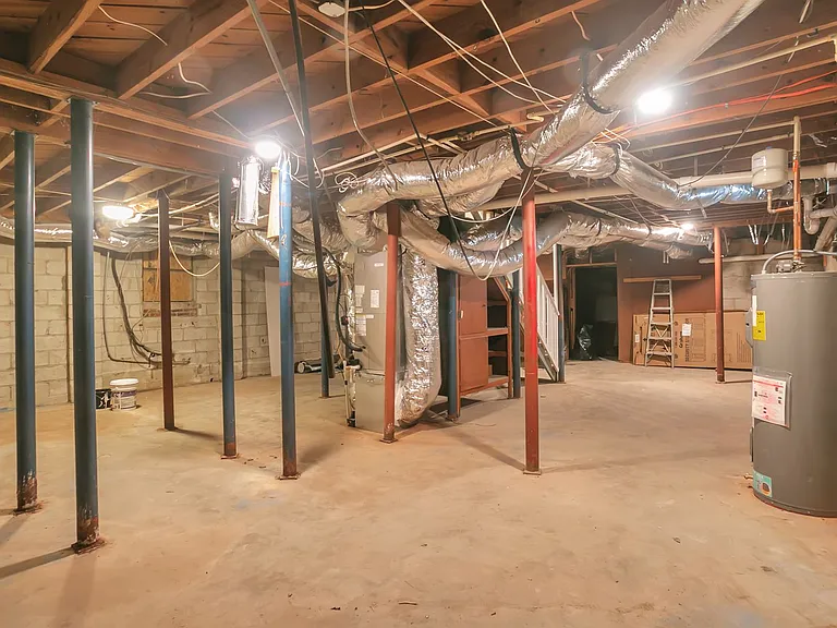 3036 Santa Monica Dr — Photo 2