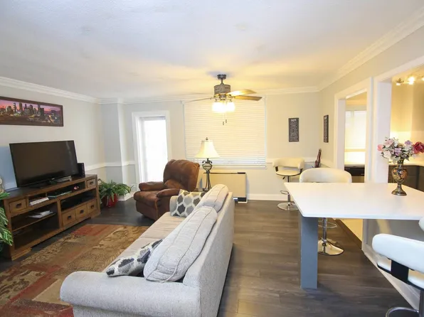 300 W Peachtree St #O, Atlanta, GA 30308