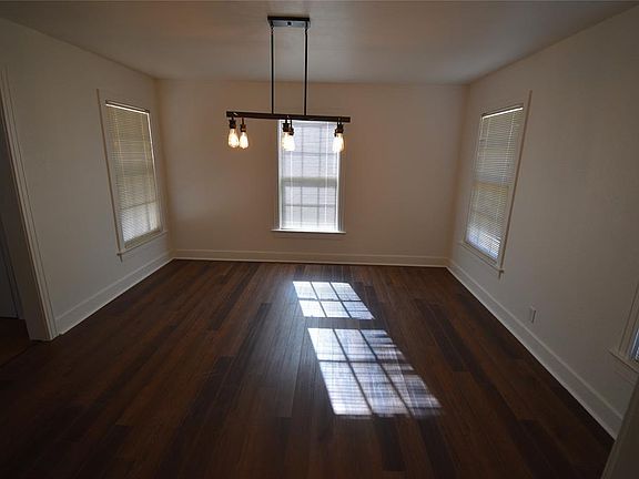 5th image of 210 Berry Ln