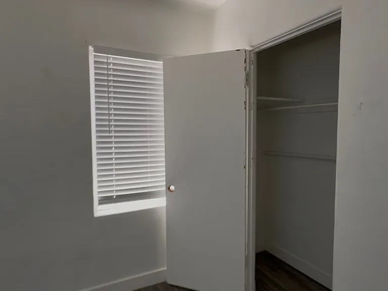 Adeila Apartments — Photo 14