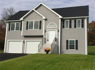 4 Smith Haven Rd, Seymour, CT 06483