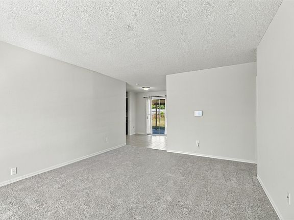 5th image of 10617 E 36th St