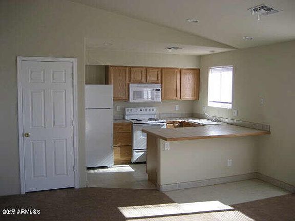2nd image of 1748 W Sherman St Unit 1