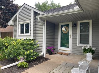 9719 Penn Ave N, Brooklyn Park, MN 55444