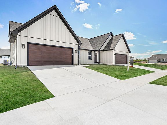 2nd image of 357 Lilac Ln Unit 69
