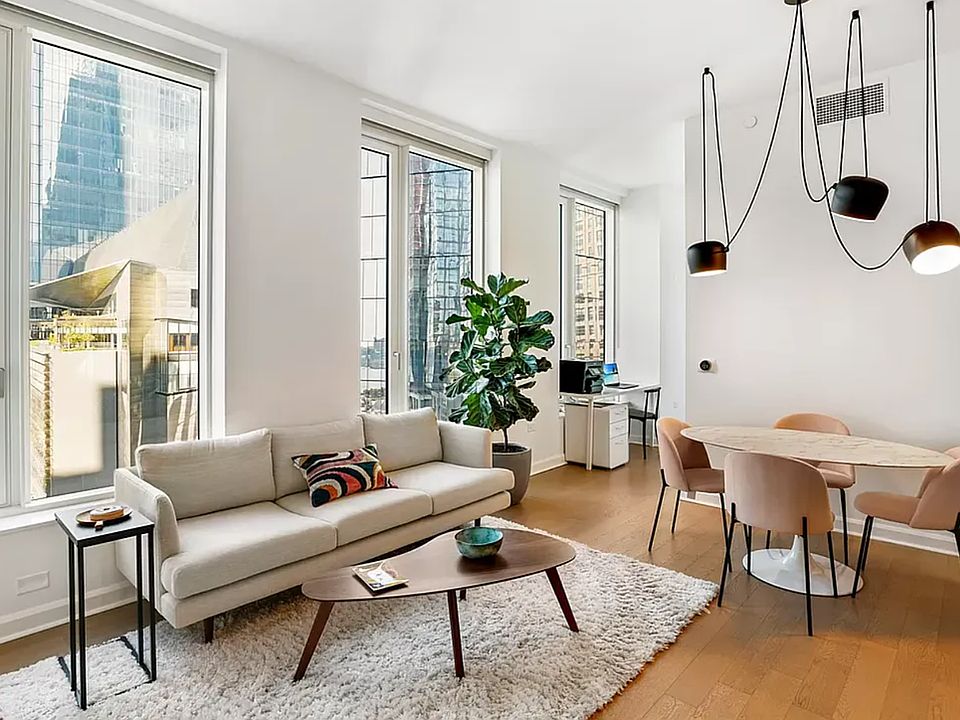 1st image of 530 W 30th St APT 14-B
