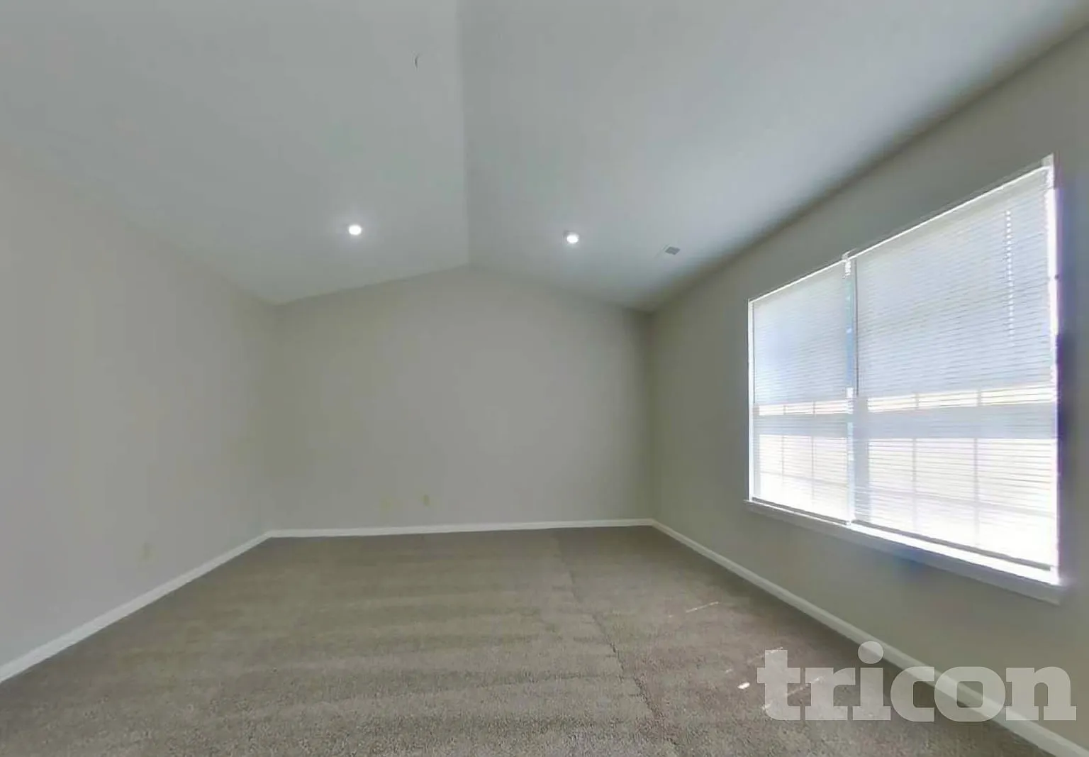 4002 Caddy Way Indianapolis IN — Photo 3