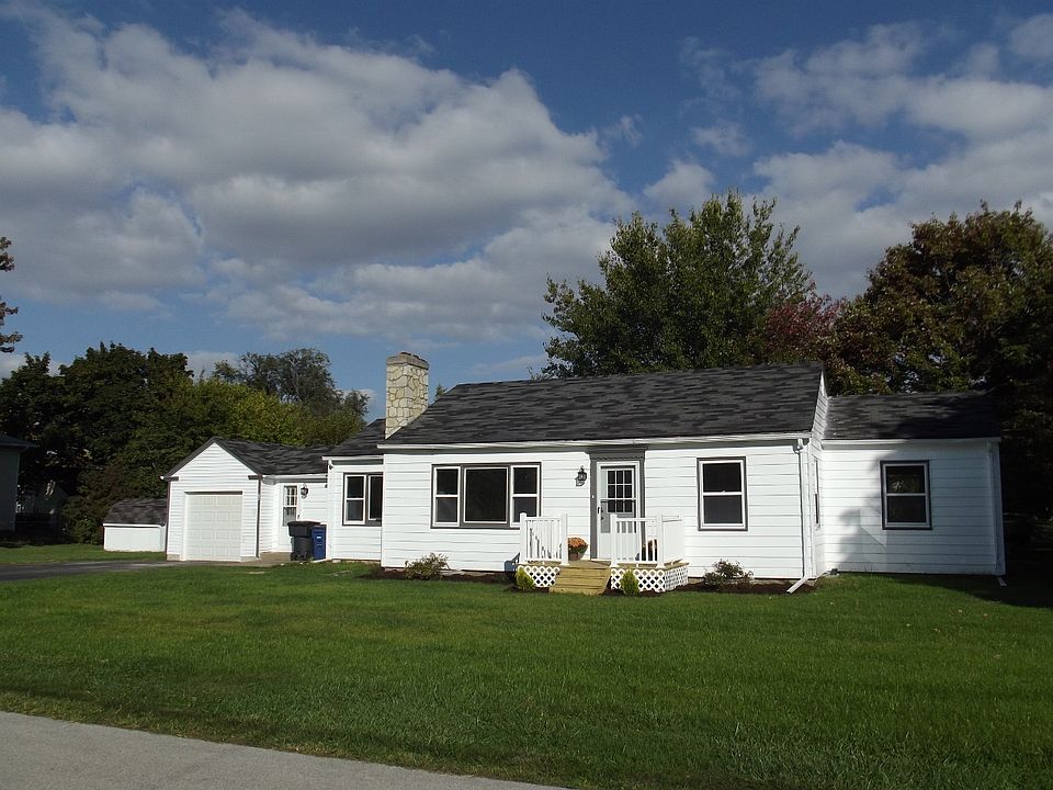 1st image of 62 Darlyn Dr