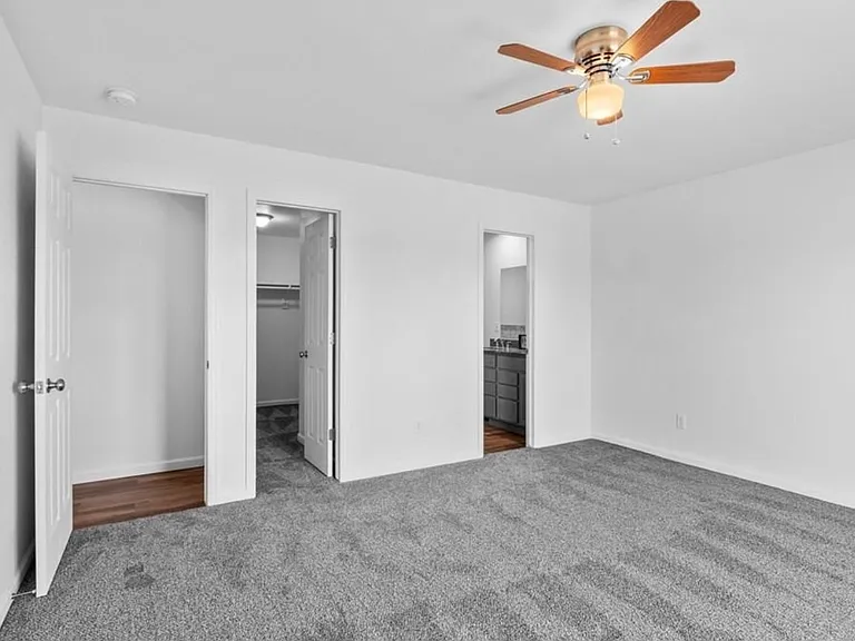 489 S Laporte Dr — Photo 10