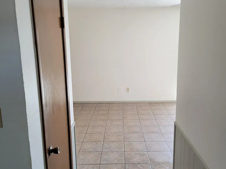 FRONT ENTRY COAT CLOSET