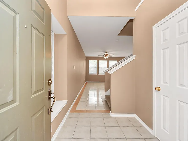 6019 Pennworth Ln — Photo 6