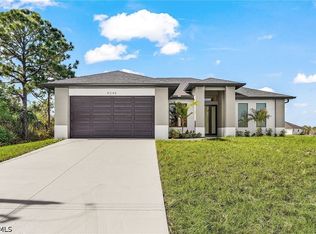 9045 W Broad Cir, Labelle, FL 33935