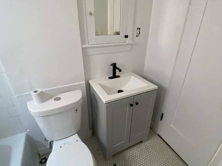 1134 N Evergreen Ave — Photo 19