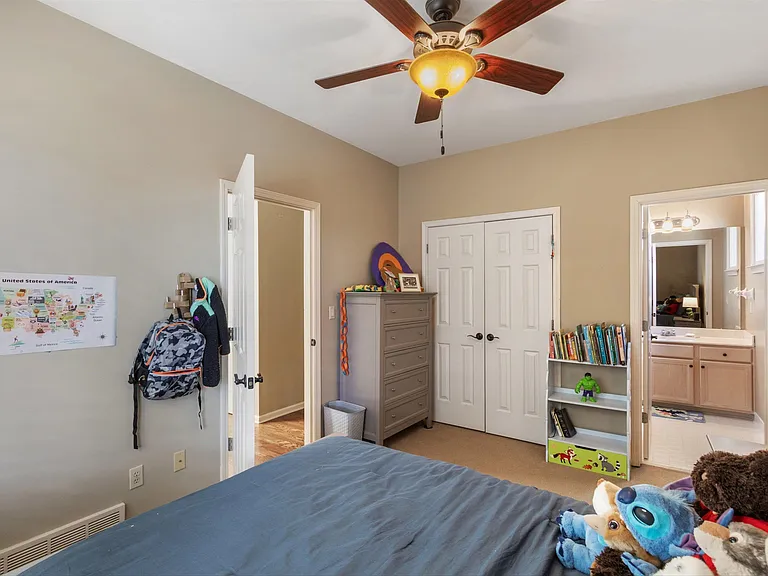 948 River Breeze Dr — Photo 28