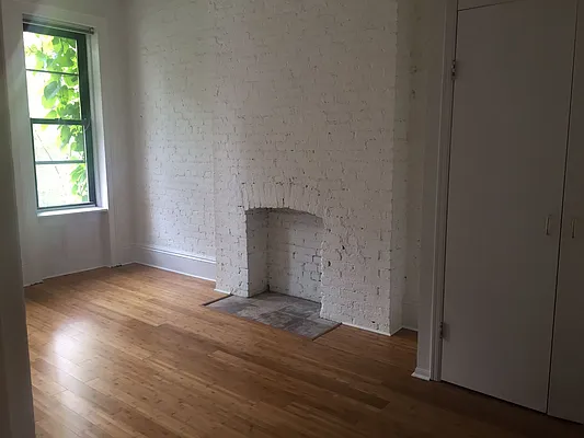 Rented by Moving Forward Real Estate NYC | media 89