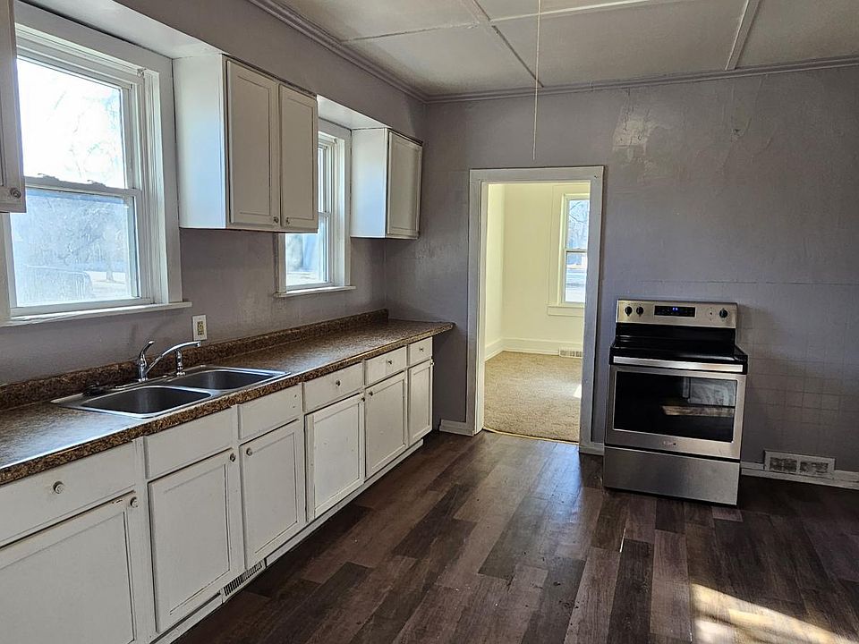 1st image of 519 S 3rd Ave