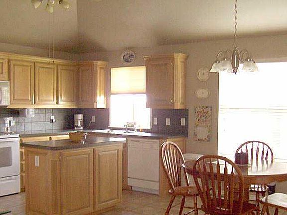3rd image of 2701 NW 168th Ter