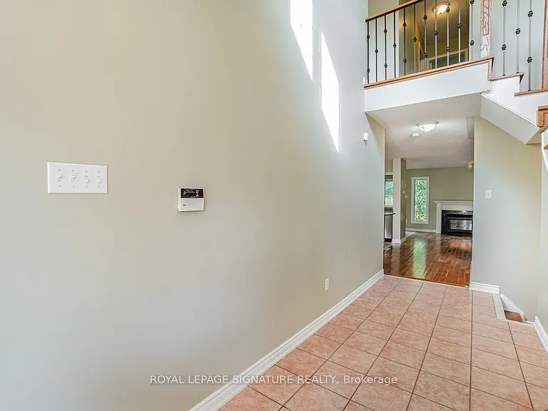 5135 Falconcrest Dr — Photo 4