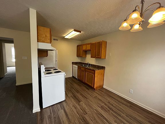 4th image of 335 High Way #118-4