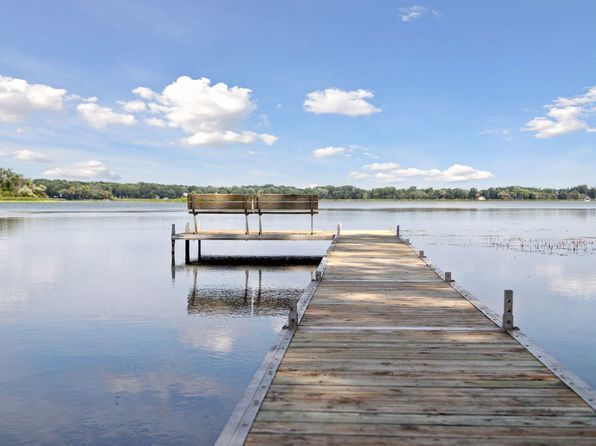 6203 Eagle Lake Dr, Osseo, MN 55369