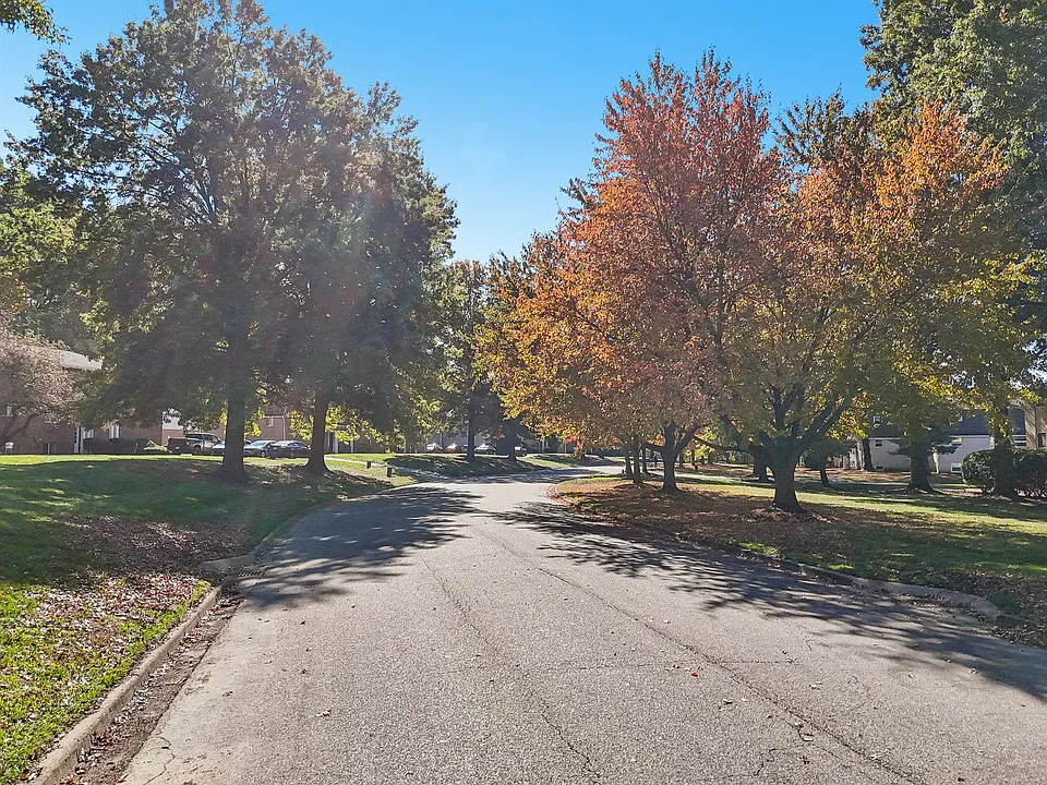 Lake Cable Village Apartments